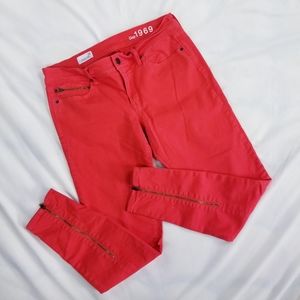 Gap Red Peddle Pusher with Zippers